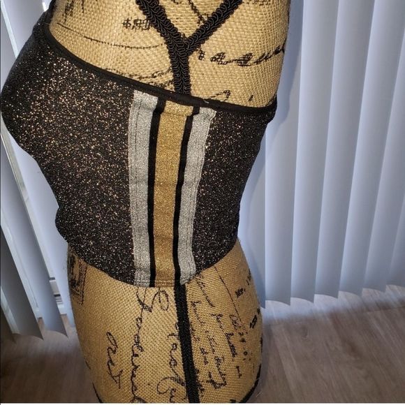 ⭐️ New! Victoria’s Secret Black Glitter Cropped Tube Top NWT ⭐️ - Picture 2 of 4